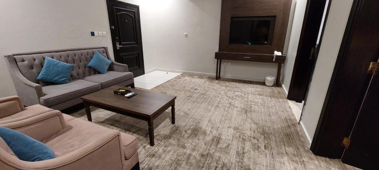 همم للوحدات السكنية - الرحيلي Jeddah Al Kura ภายนอก รูปภาพ